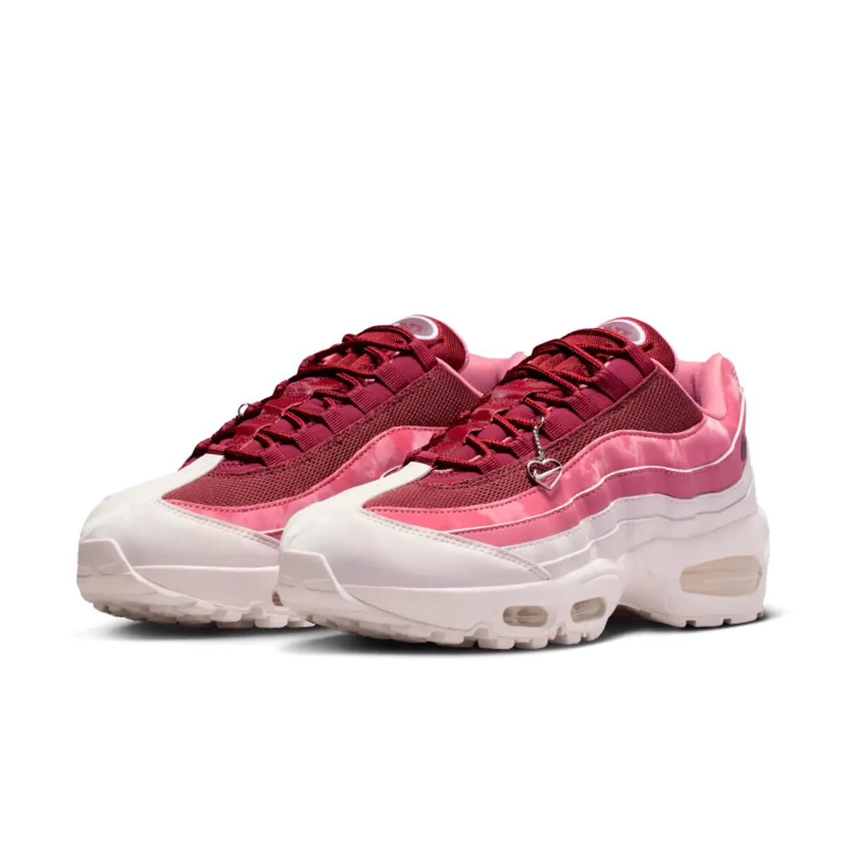 Air Max 95 OG Valentine's Day (2026) 5/6