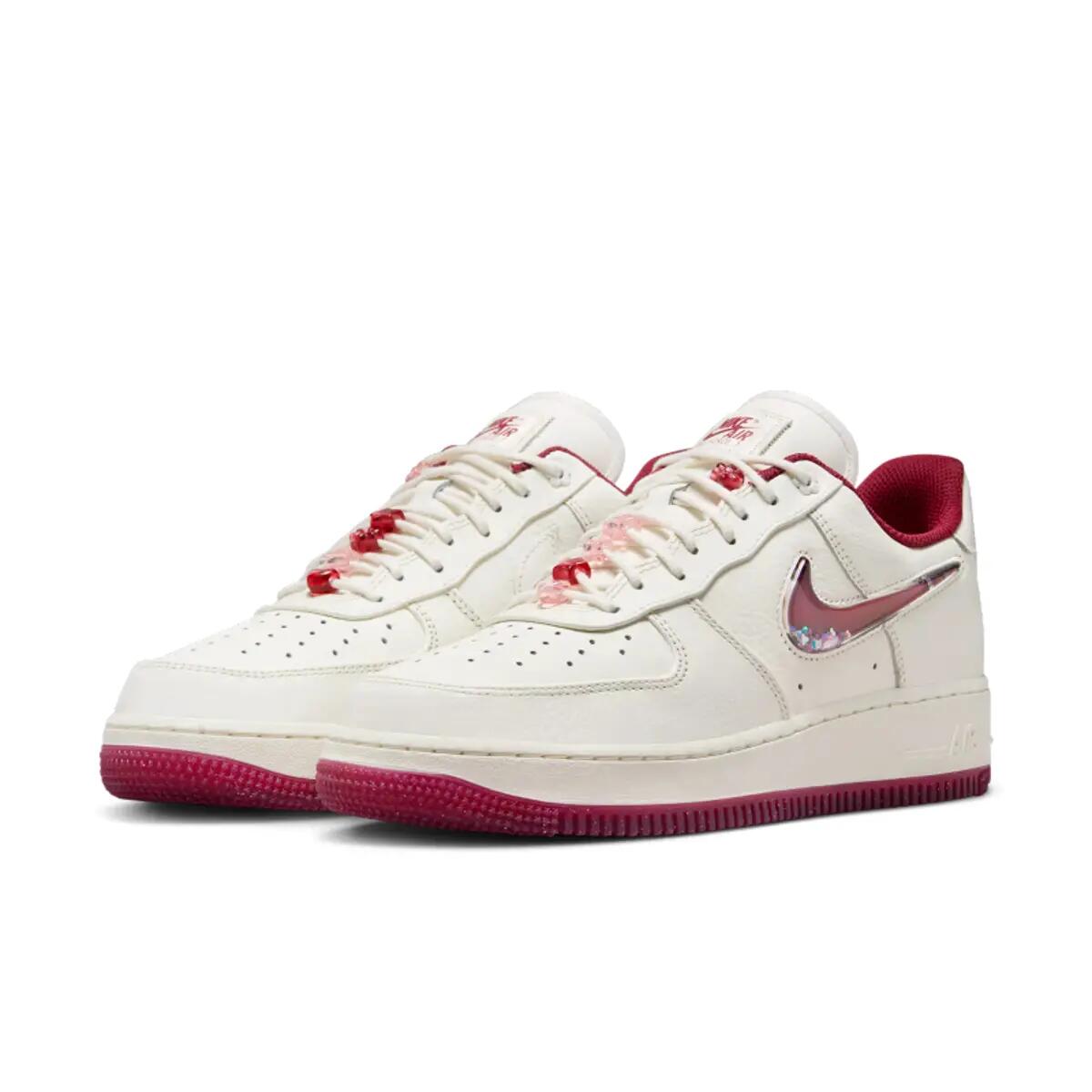 Chaussures  Air Force 1 Low '07 SE PRM Valentine's Day (2024) 5/6