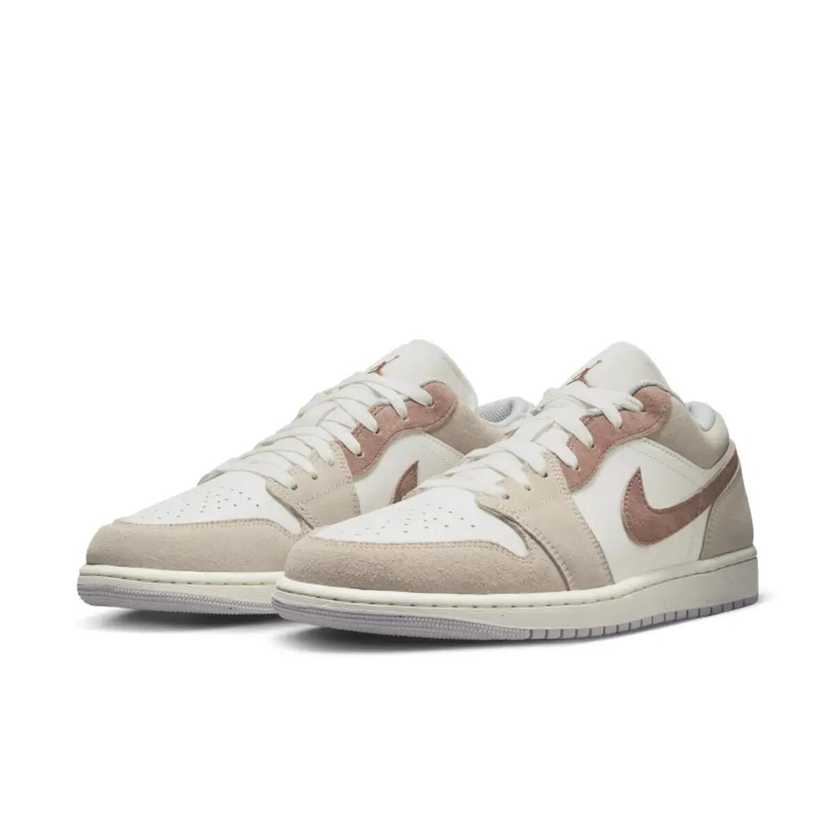 Air Jordan 1 Low SE Legend Light Brown 4/6