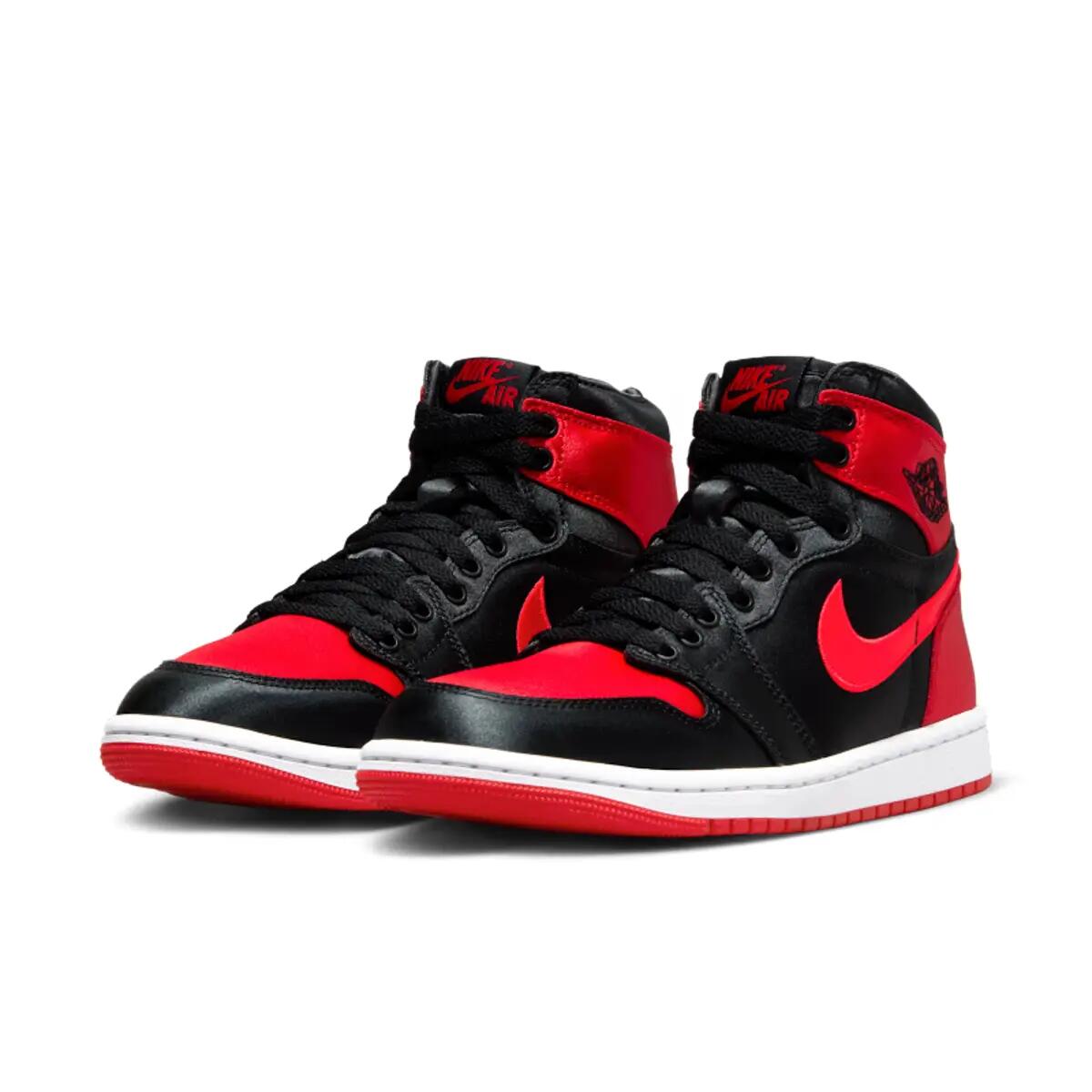 Schuhe  1 Retro High OG Satin Bred 5/6
