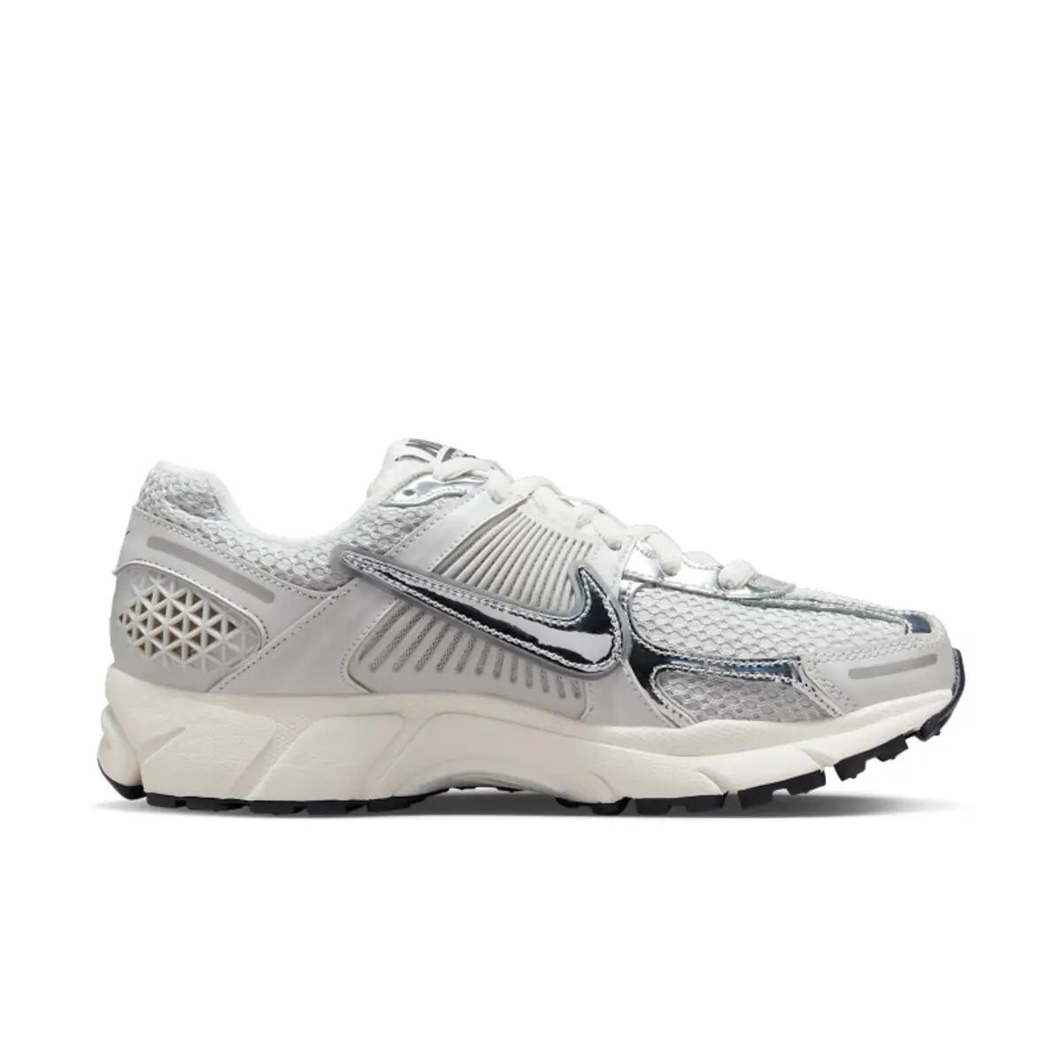 Schoenen  Zoom Vomero 5 Photon Dust Metallic Silver 5/6