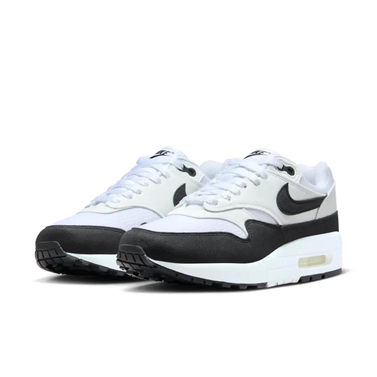 Nike Air Max 1 Black White 4/6