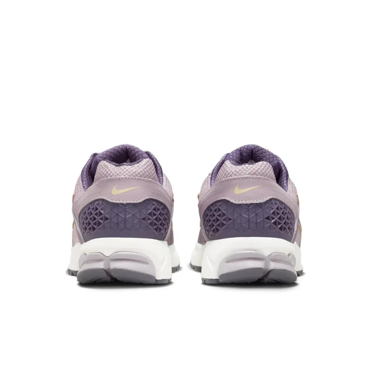 Chaussures  Zoom Vomero 5 Platinum Violet 6/6