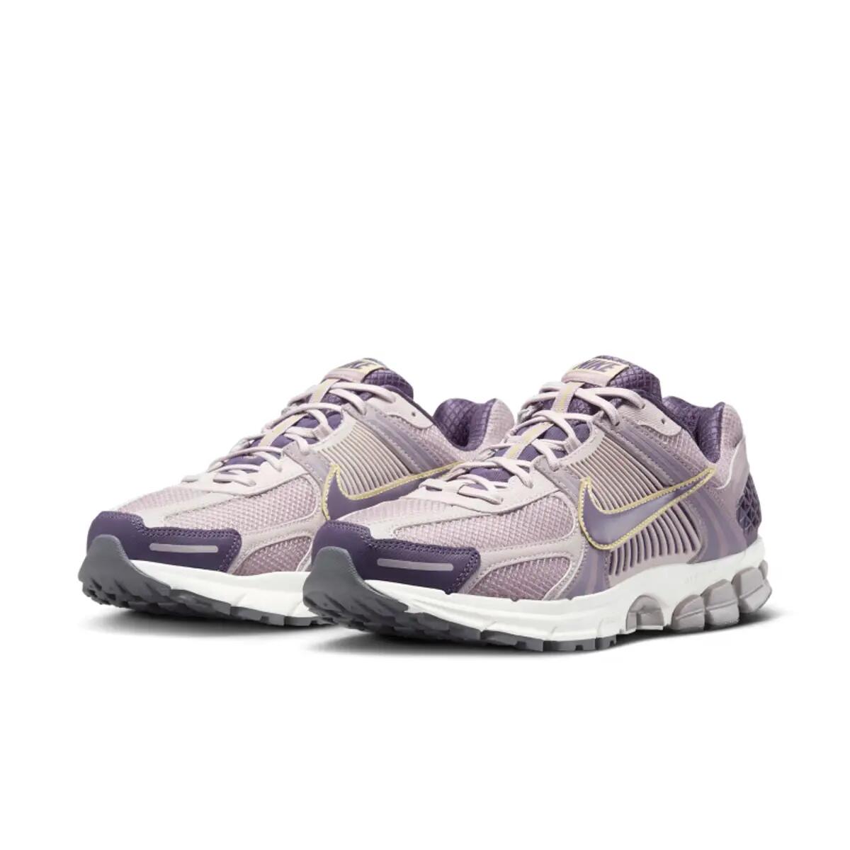 Chaussures  Zoom Vomero 5 Platinum Violet 4/6