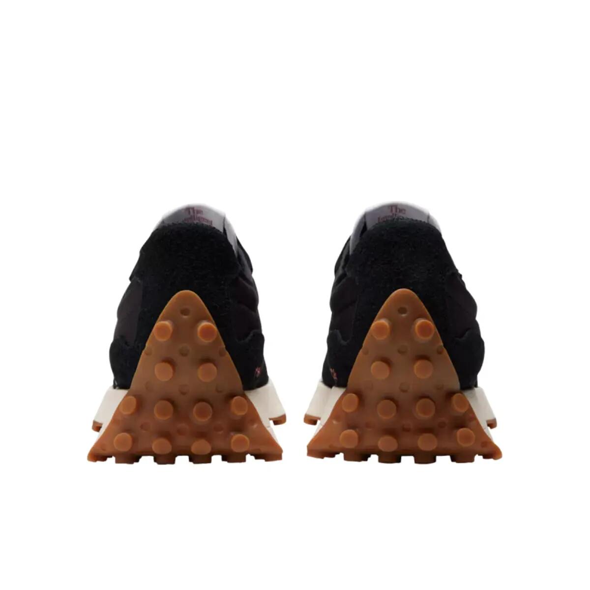 Chaussures  327 Black White Gum 6/6