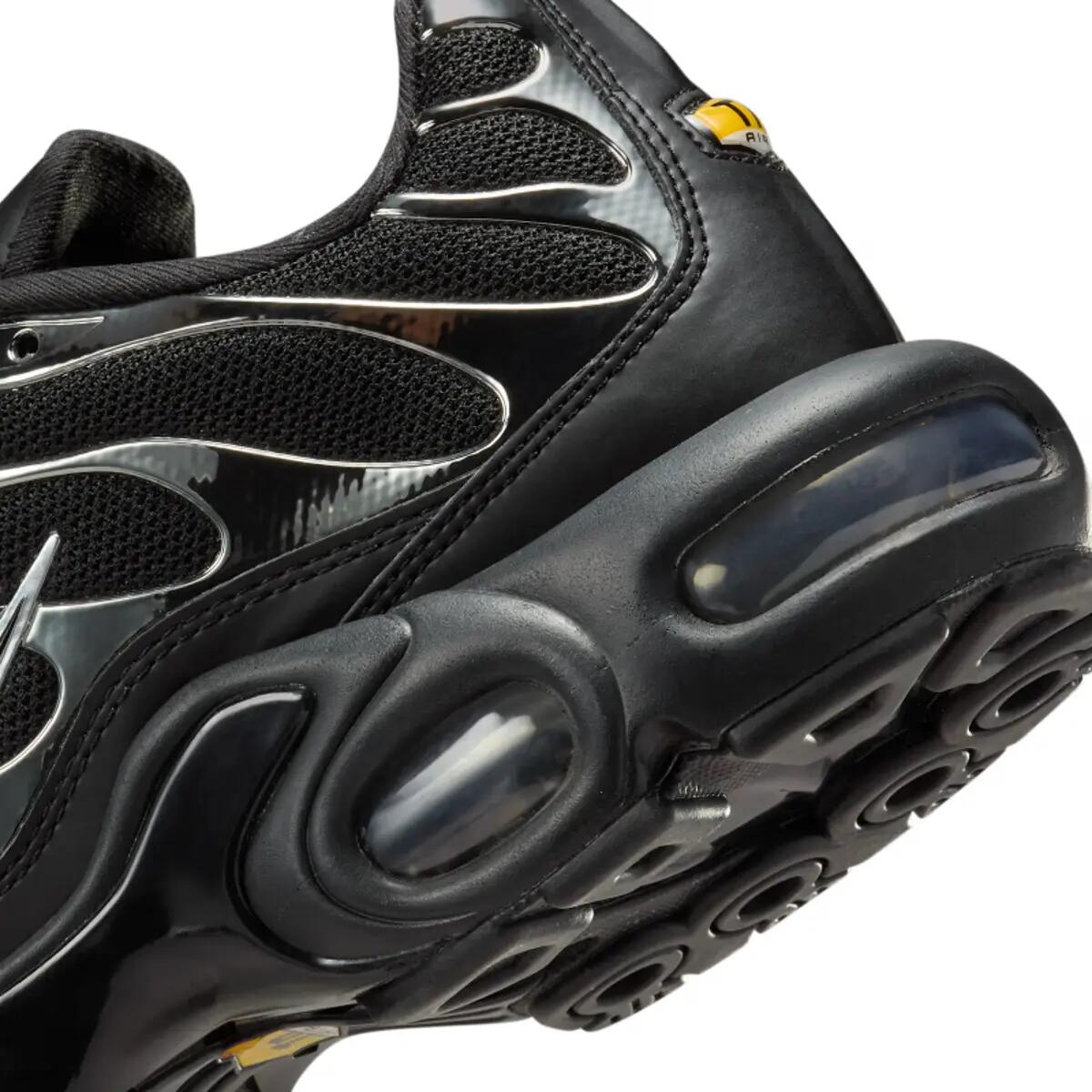 Basket Nike AIR MAX PLUS 6/6