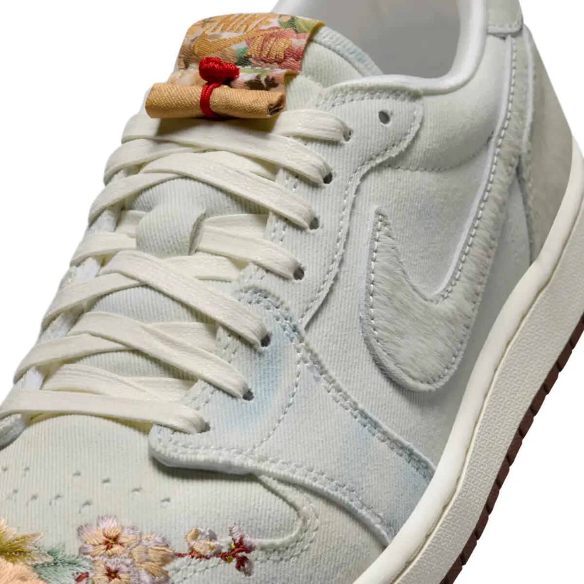 1 Retro Low OG Football Grey Sail Light Chocolate 6/6