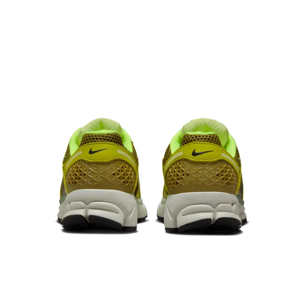 Chaussures  Vomero 5 Olive Flak Volt 6/6
