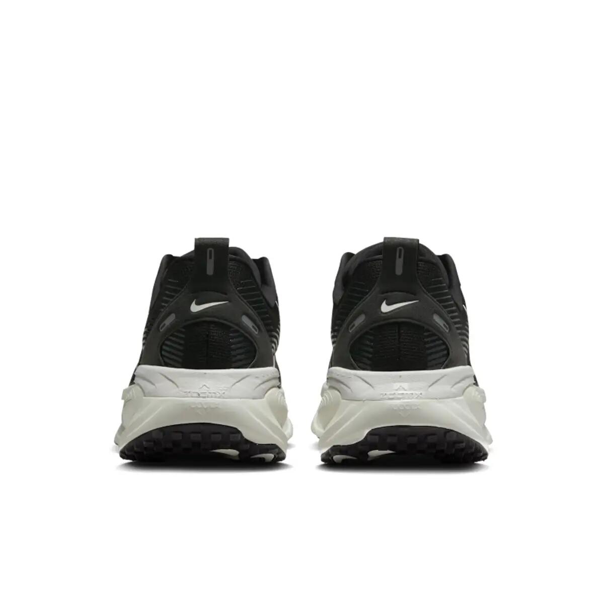 Chaussures  Vomero 18 Black Coconut Milk Light Iron Ore Summit White 6/6