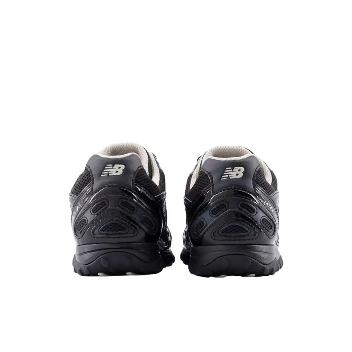 Schoenen  204L Black Timberwolf 6/6
