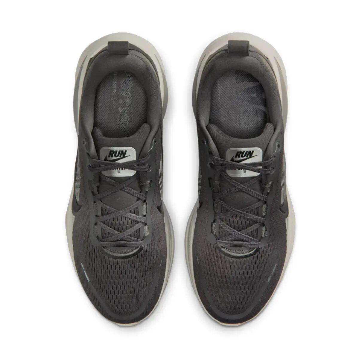 Zapatillas  Vomero 18 Medium Ash College Grey 5/6