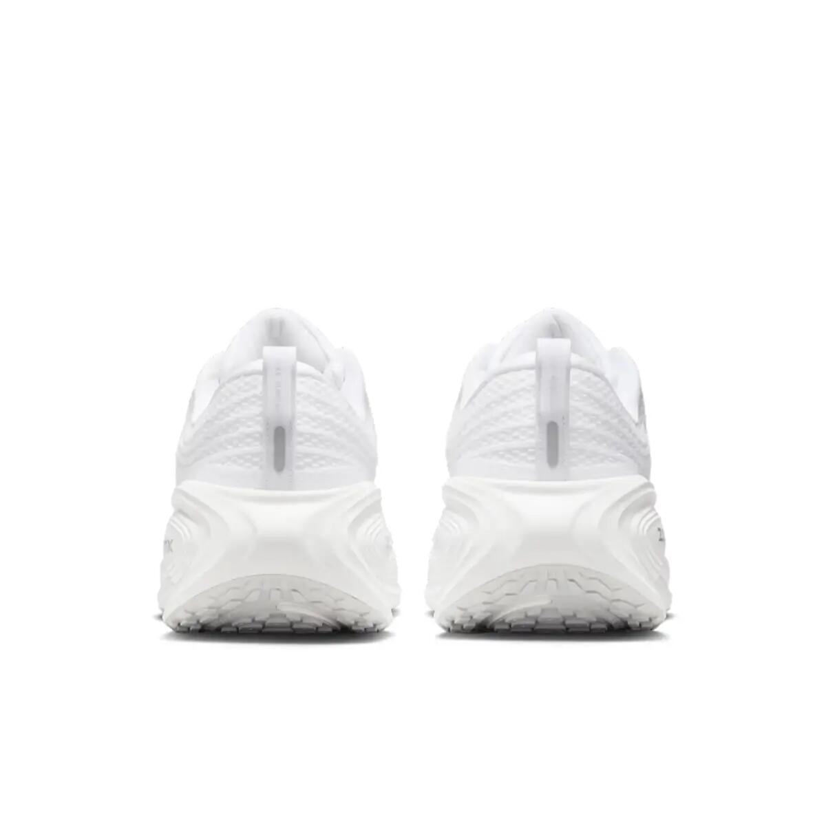 Vomero Plus White 6/6