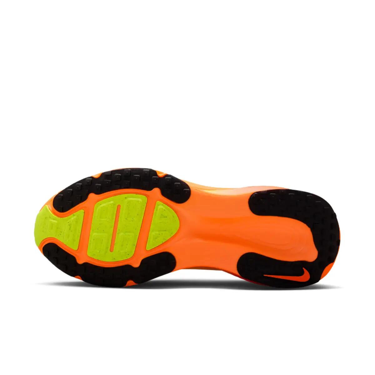 Chaussures  Vomero 18 Orange Chalk Black Volt 3/6