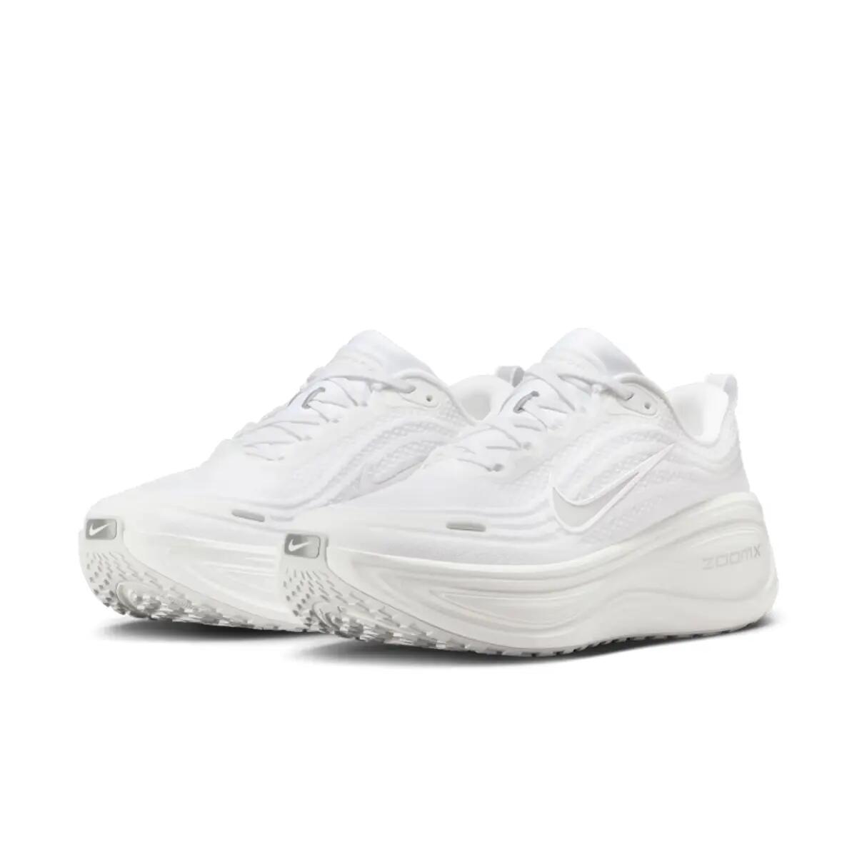 Vomero Plus White 5/6