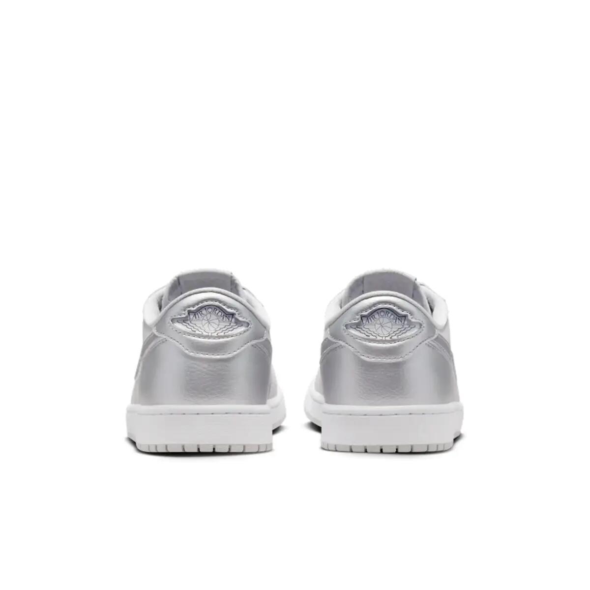 1 Low OG Metallic Silver 6/8