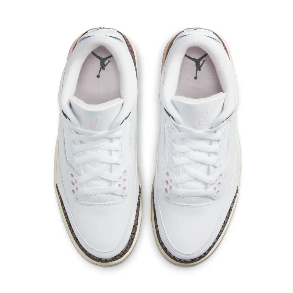 Chaussures - basket - air jordan 3 dark mocha - white/dark mocha 4/6