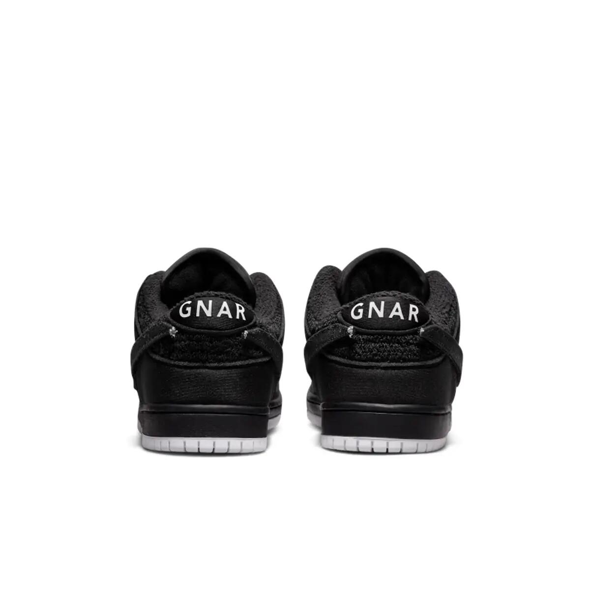 Chaussures  SB Dunk Low Gnarhunters 4/6