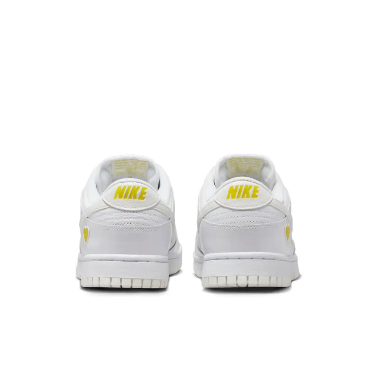 Chaussures  Dunk Low Yellow Heart 6/6