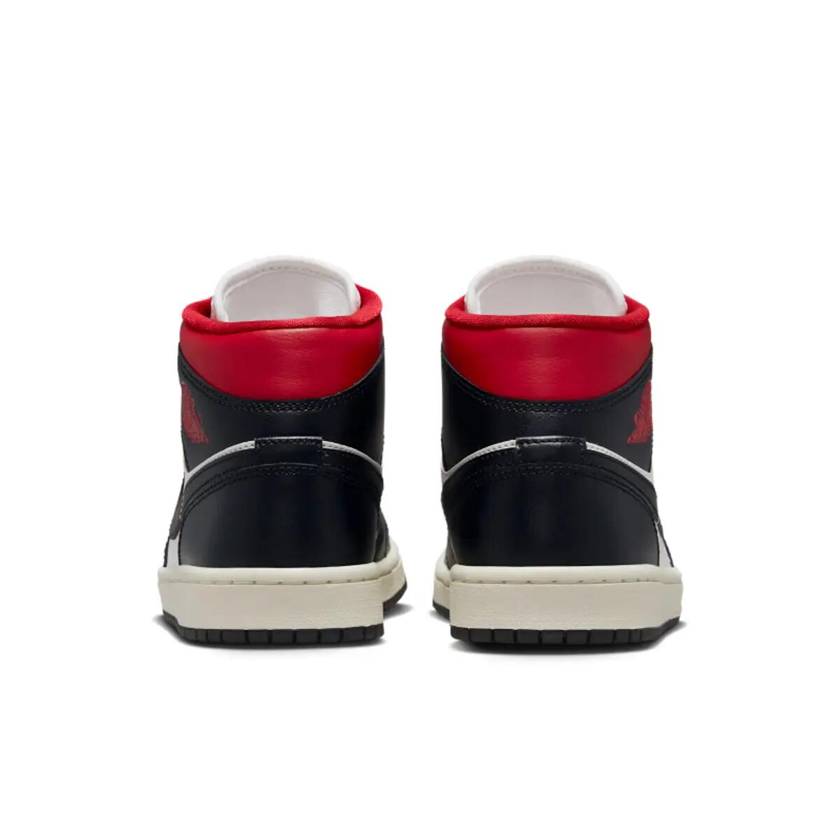 Chaussures  1 Mid Black Gym Red 6/6