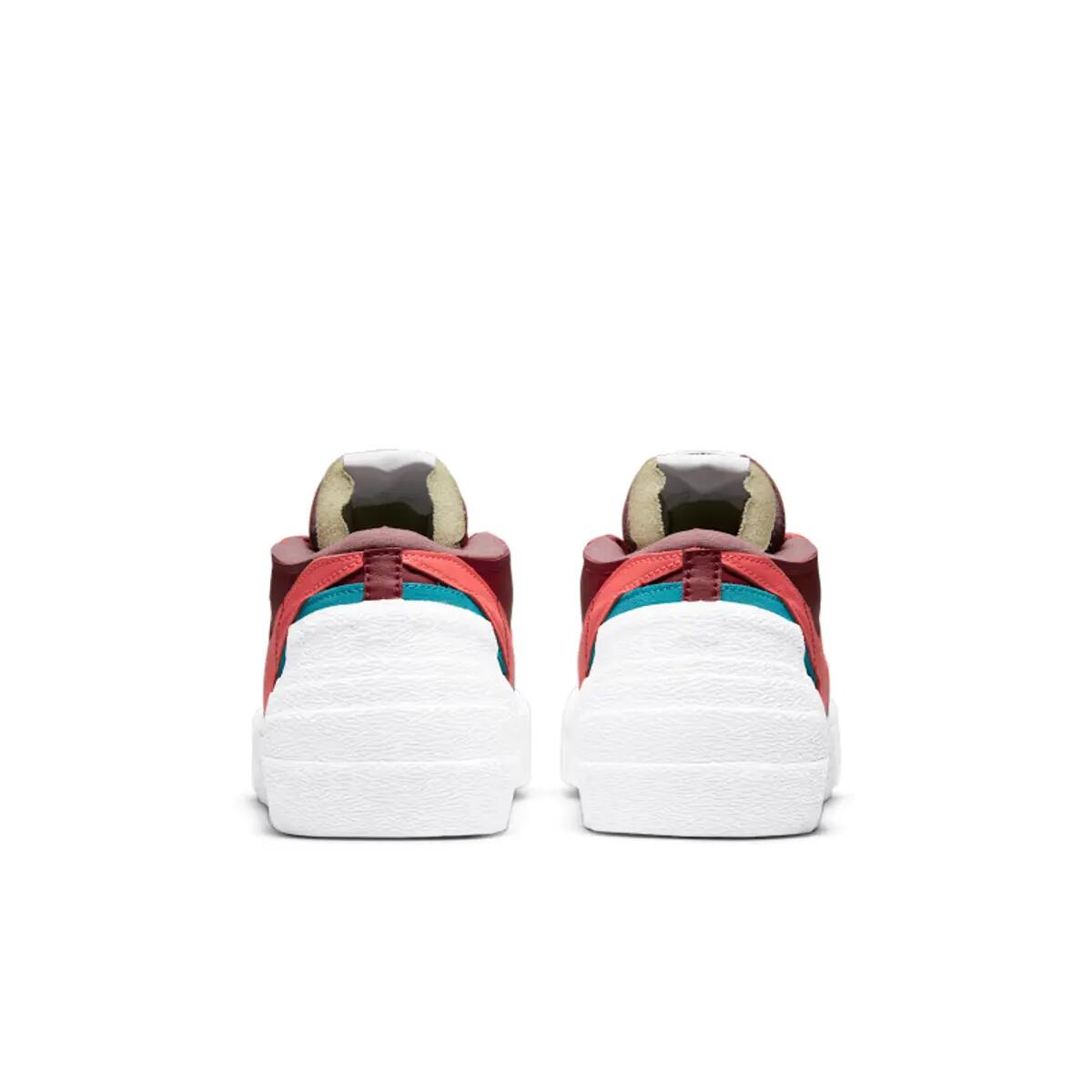 Sacai Blazer Low Kaws Red Blue 6/6
