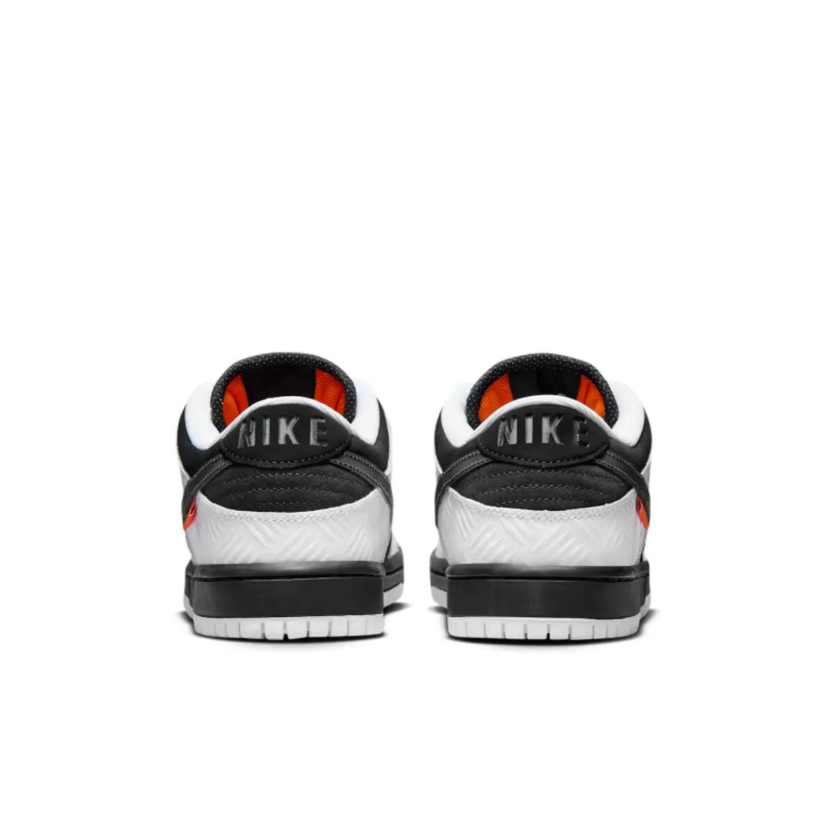 Chaussures  SB Dunk Low x TIGHTBOOTH®︎ 6/6