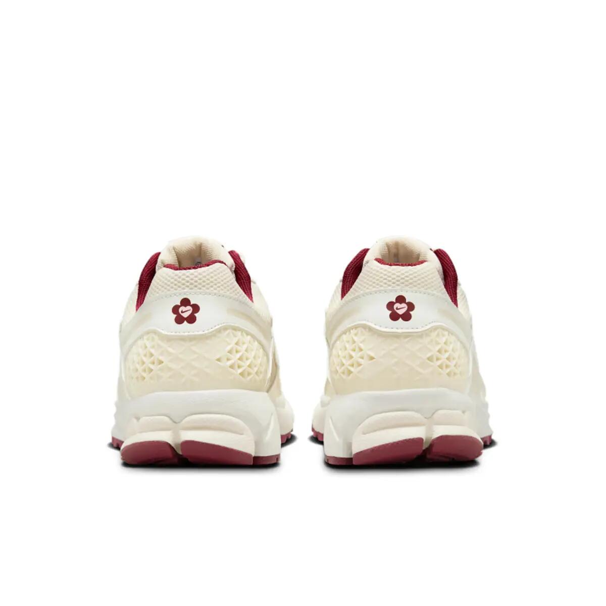 Schoenen  Zoom Vomero 5 Valentine's Day 6/6