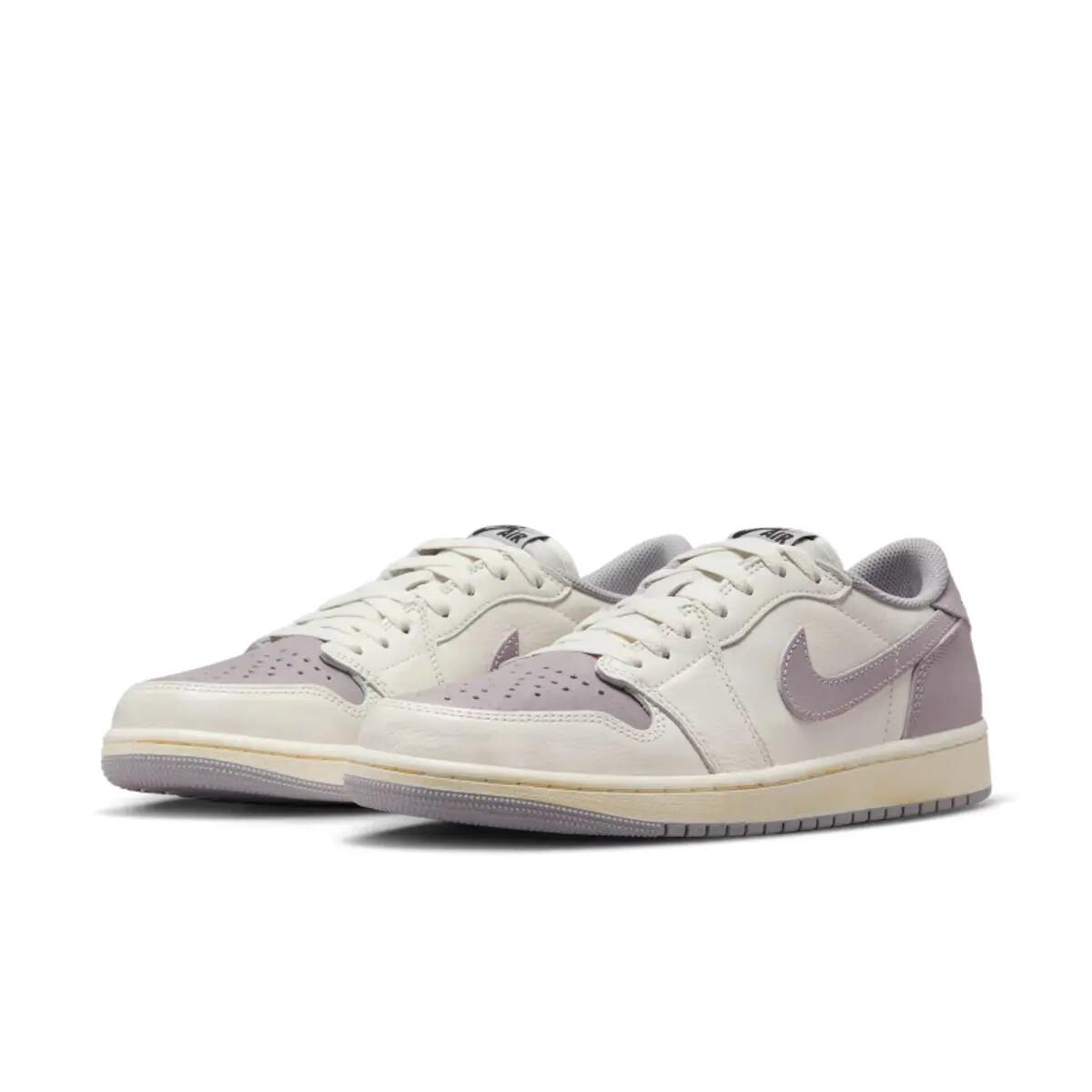 Schuhe  1 Retro Low OG Atmosphere Grey 4/6