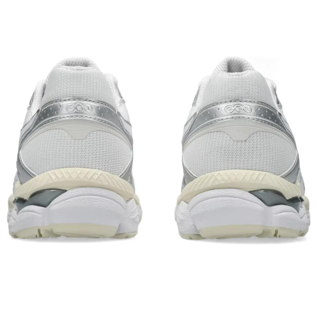 Chaussures de course ASICS Gel-Cumulus 16 Blanche 6/6