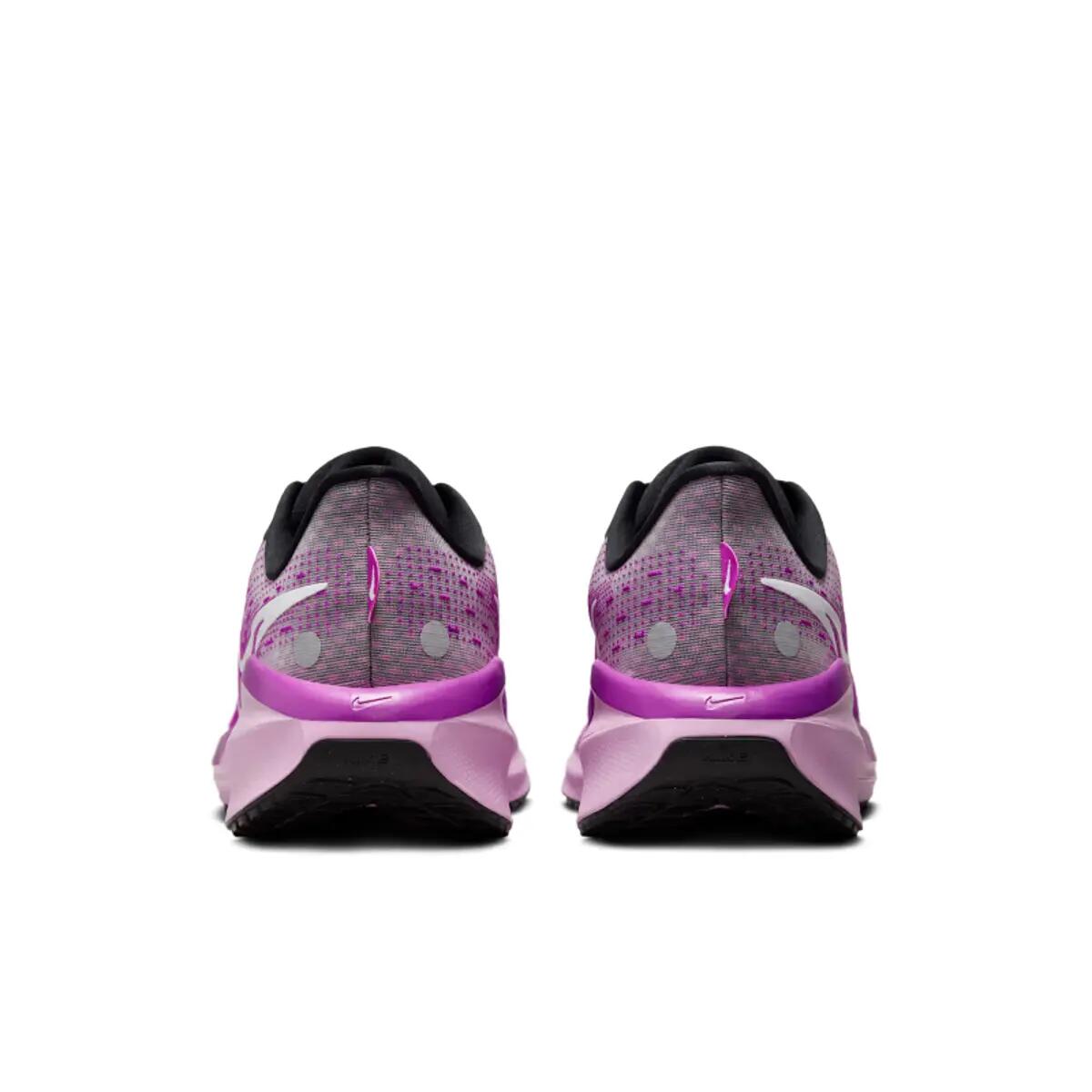 Vomero 17 Hyper Violet Black Vivid Grape White 6/6