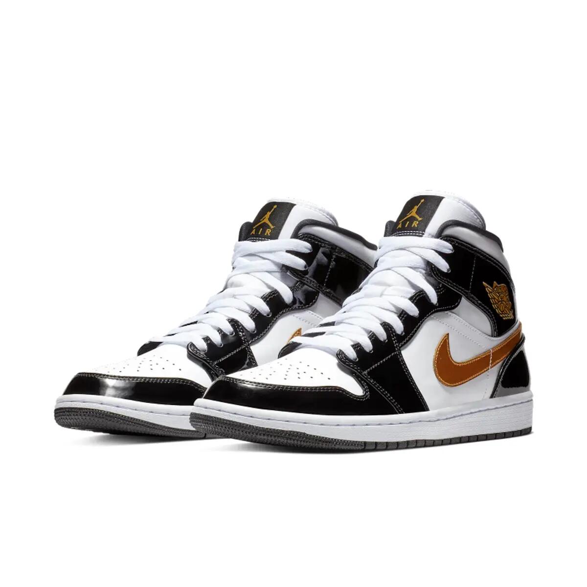 Zapatillas  1 Mid Patent Black White Gold 5/6