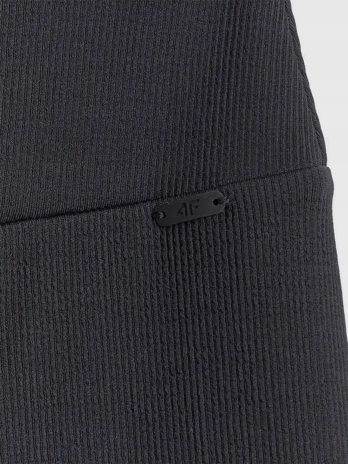 SPODENKI DAMSKIE 4F LEGGINSY KRÓTKIE KOLARKI  KRÓTKIE KOLOR CZARNY 6/7