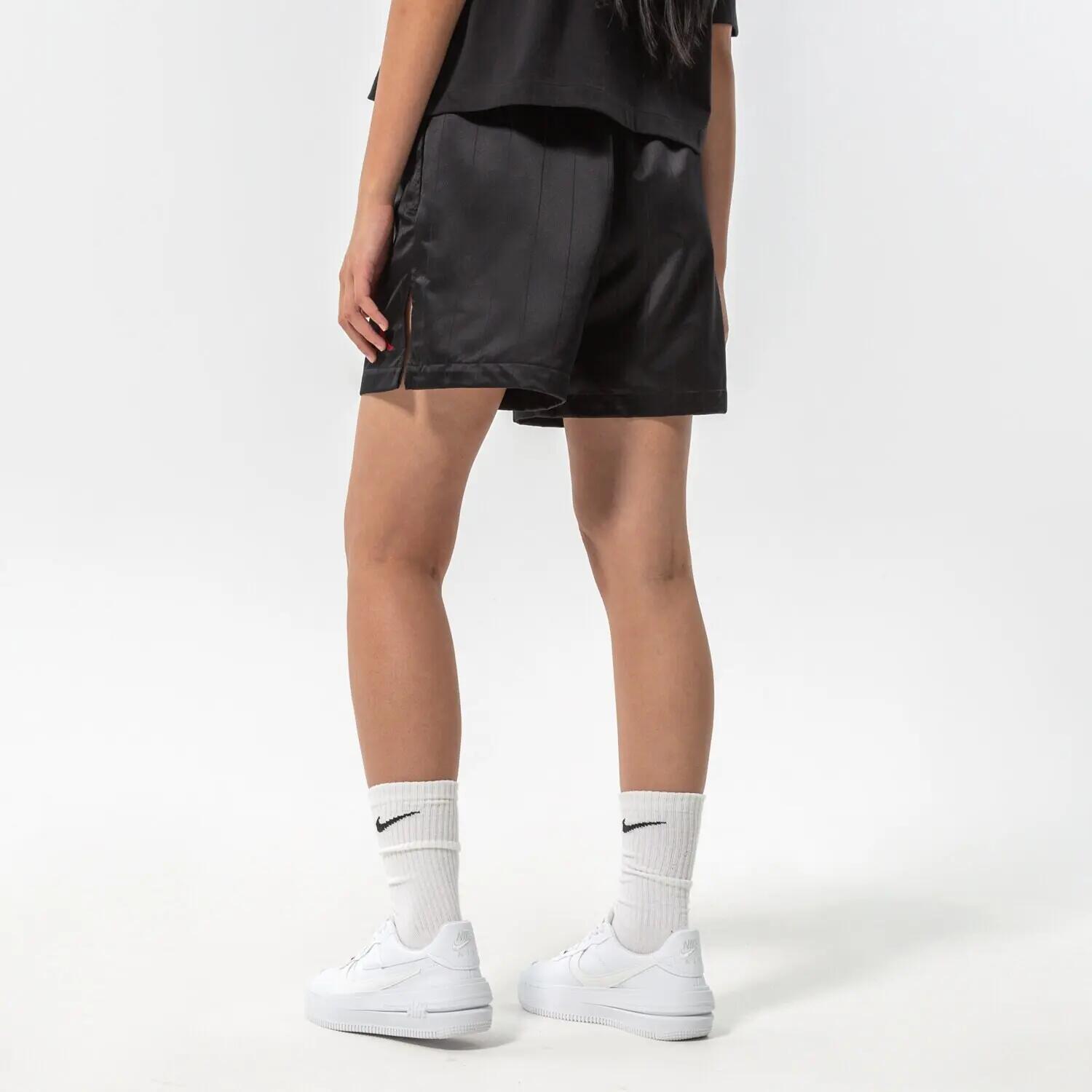 SZORTY DAMSKIE KRÓTKIE JORDAN SHORT PRZED KOLANO KOLOR CZARNY 3/5