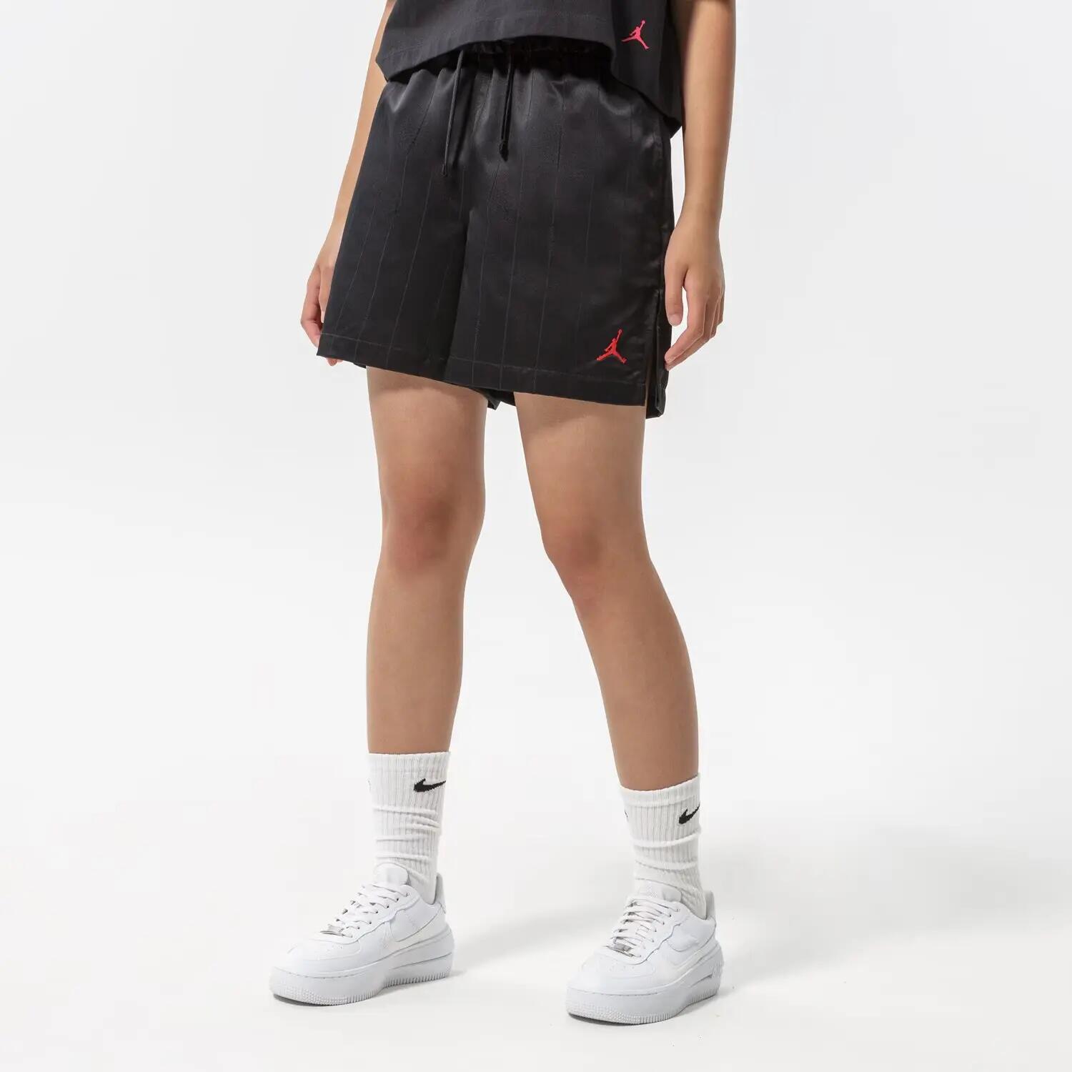 SZORTY DAMSKIE KRÓTKIE JORDAN SHORT PRZED KOLANO KOLOR CZARNY 2/5