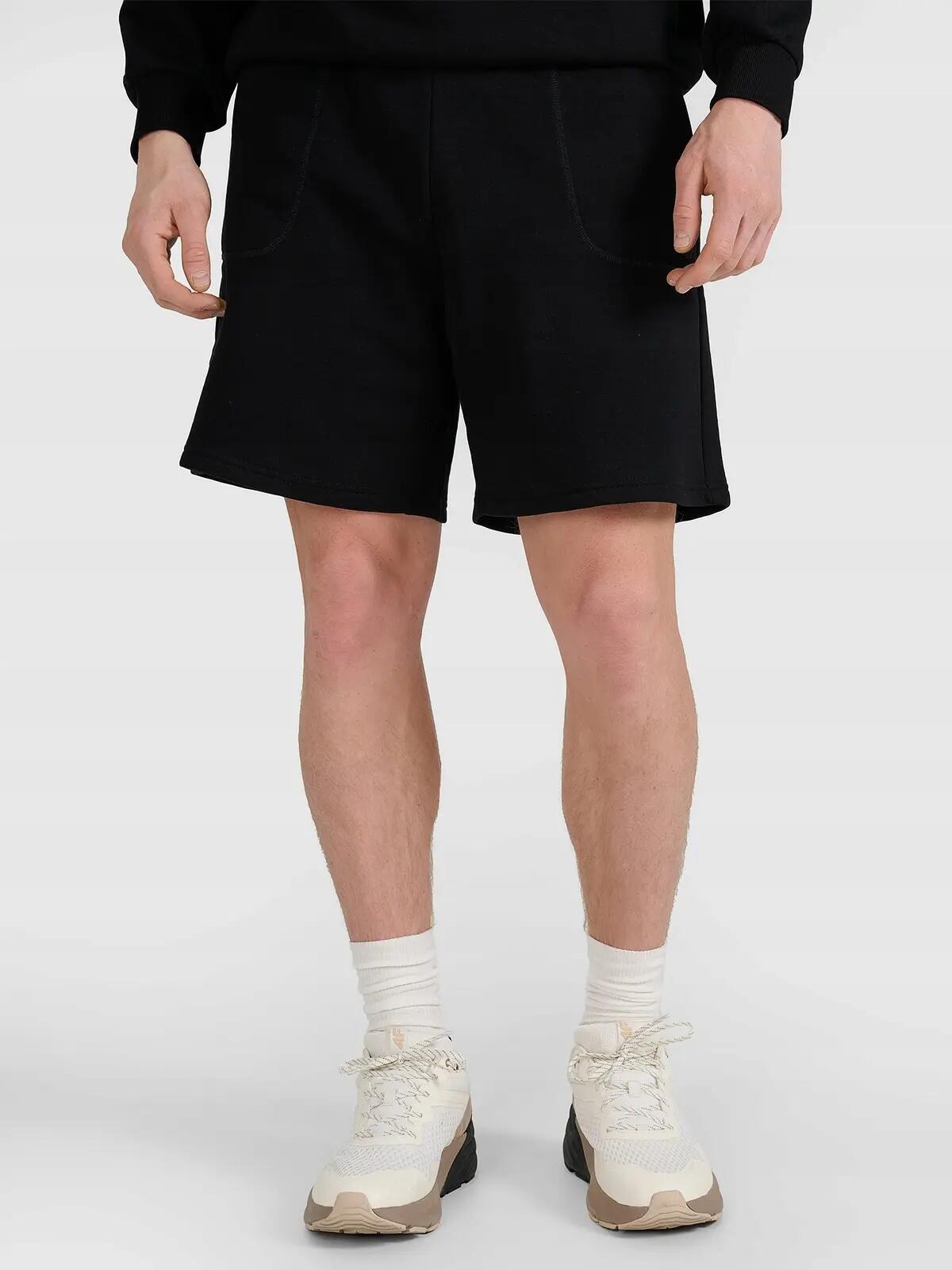 SPODENKI UNISEX 4F DRESOWE BAWEŁNIANE SPORTSTYLE TSHOU544 KRÓTKIE KOLOR CZARNY