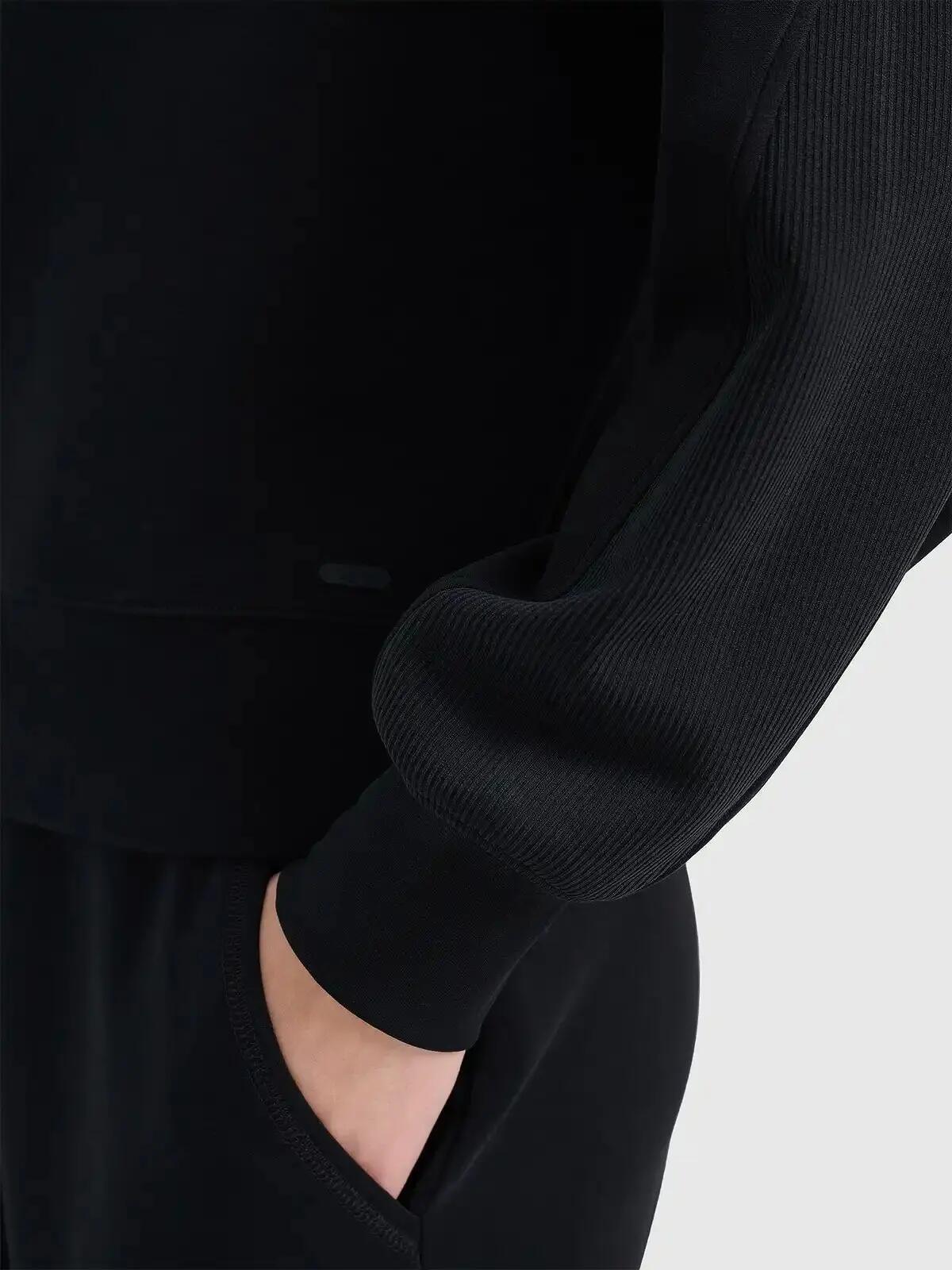 BLUZA DAMSKA DRESOWA 4F ROZPINANA Z KAPTUREM Z MODALEM KOLOR CZARNY 9/12