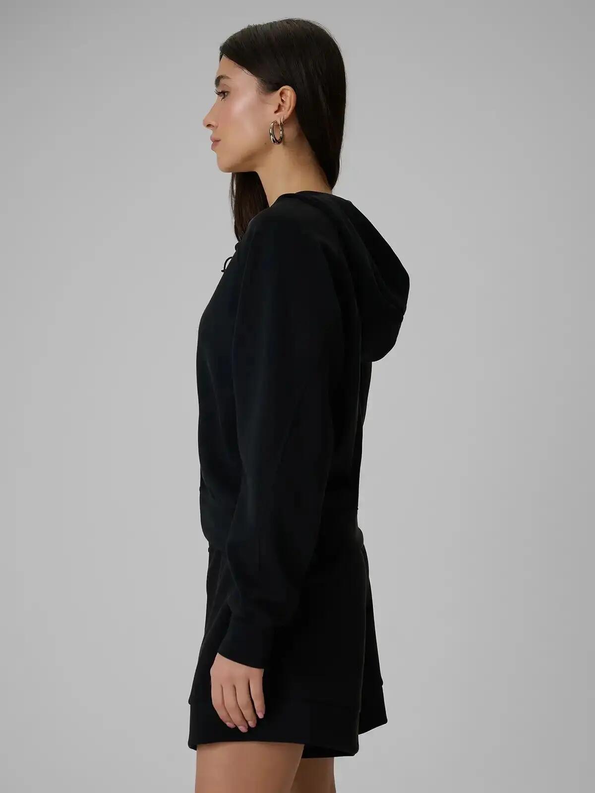 BLUZA DAMSKA DRESOWA 4F ROZPINANA Z KAPTUREM Z MODALEM KOLOR CZARNY 6/12