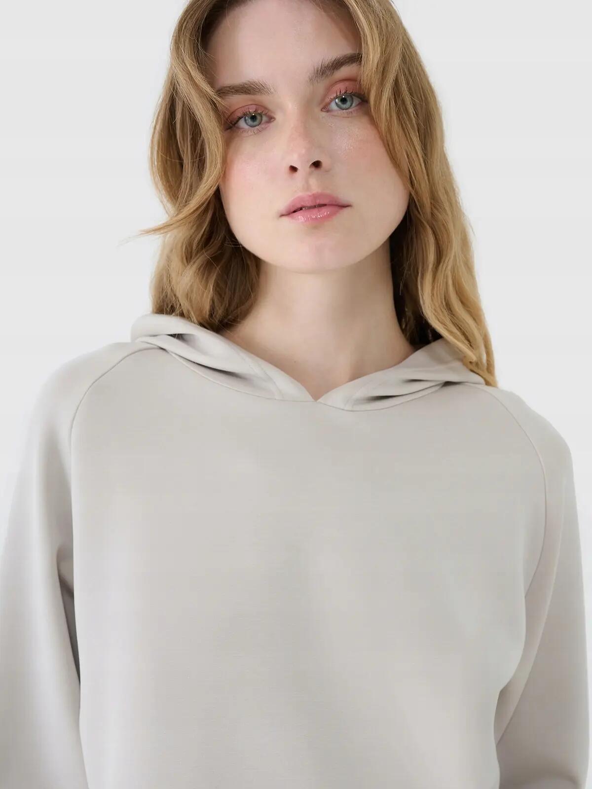 BLUZA DRESOWA DAMSKA 4F NIEROZPINANA Z KAPTUREM XS TSWSF1562 KOLOR BEŻOWY 3/8