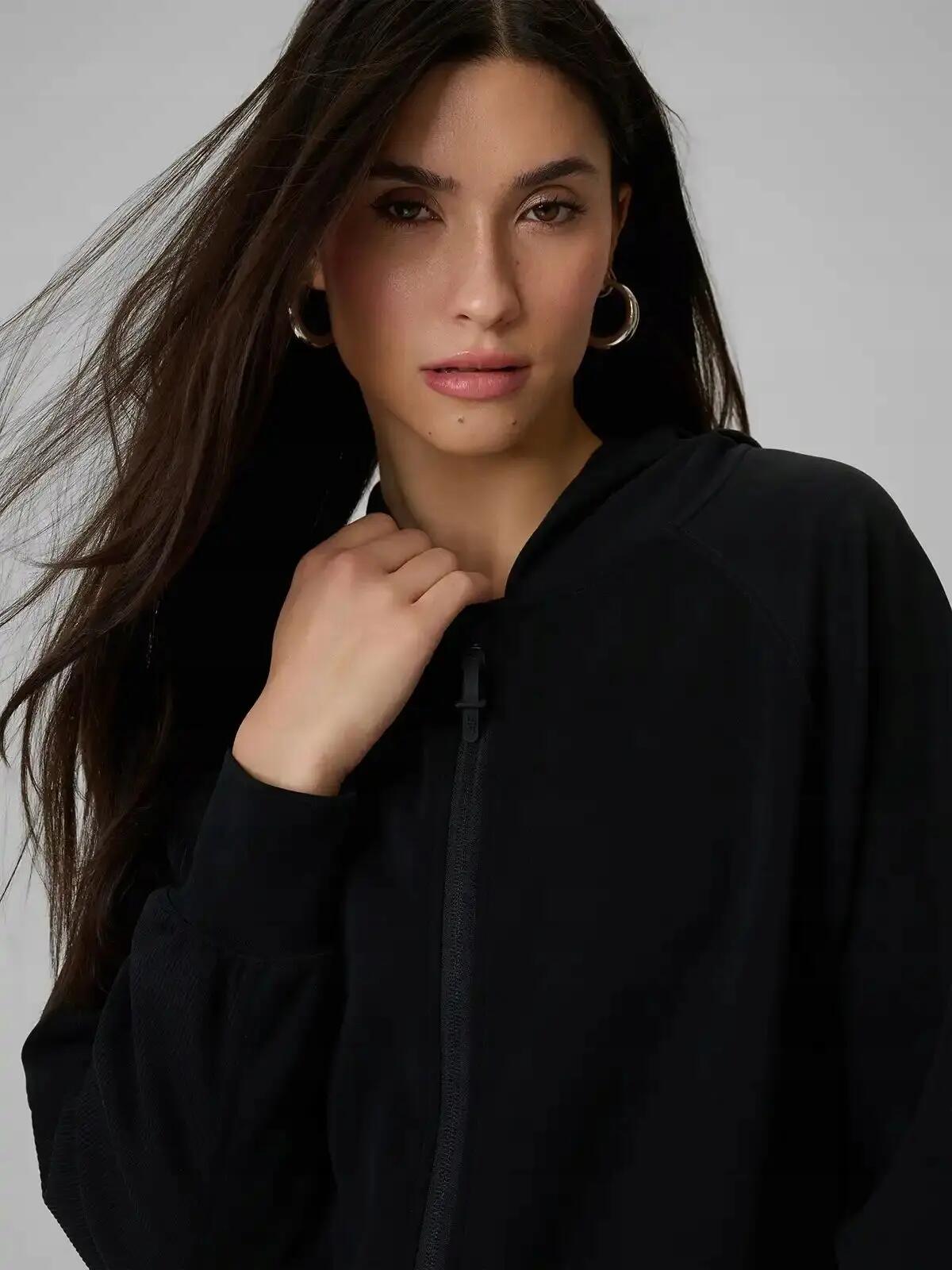 BLUZA DAMSKA DRESOWA 4F ROZPINANA Z KAPTUREM Z MODALEM KOLOR CZARNY 10/12