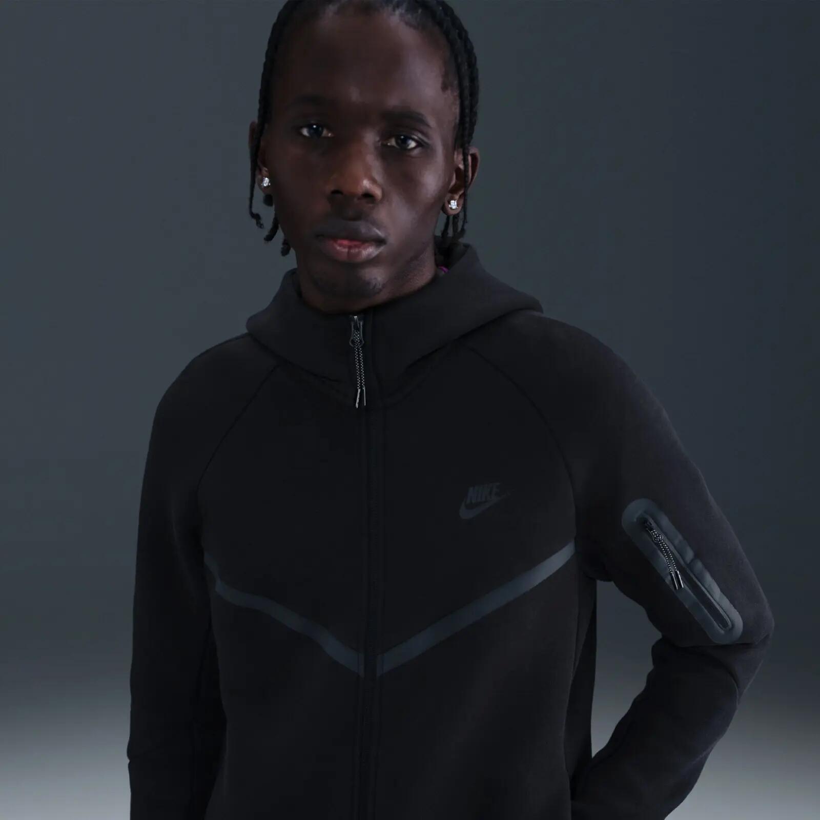 NIKE picture