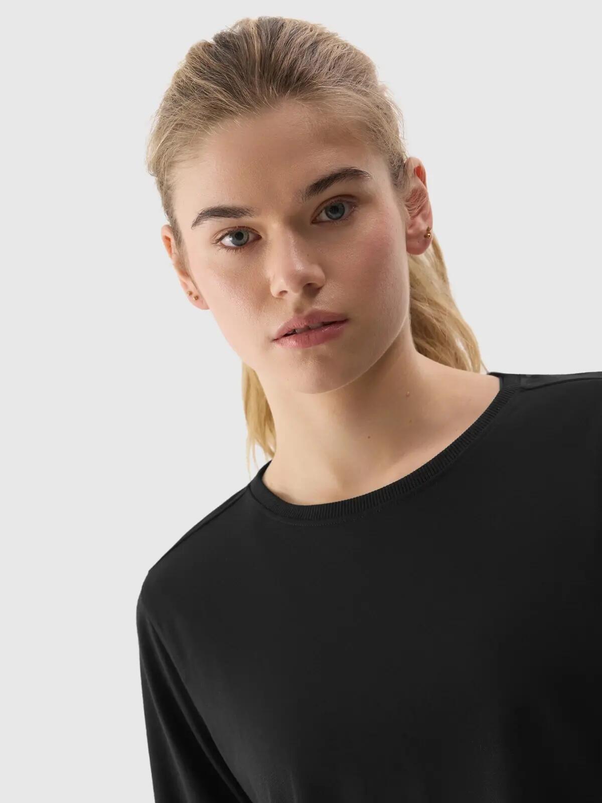 LONGSLEEVE DAMSKI 4F CROP-TOP DO JOG BLUZA Z DODATKIEM MODALU  KOLOR CZARNY 5/8