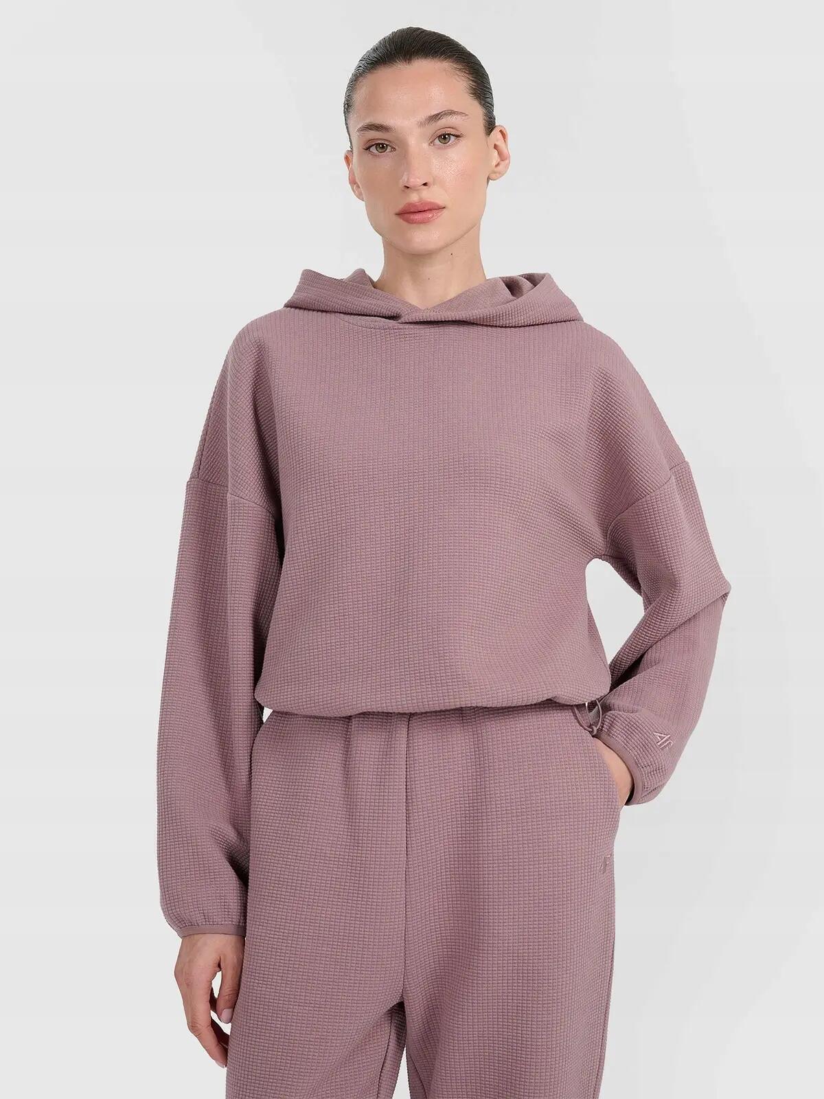 BLUZA DAMSKA DRESOWA 4F Z DZIANINY O SPLOCIE WAFLOWYM TSWSF1847 KOLOR BRĄZOWY