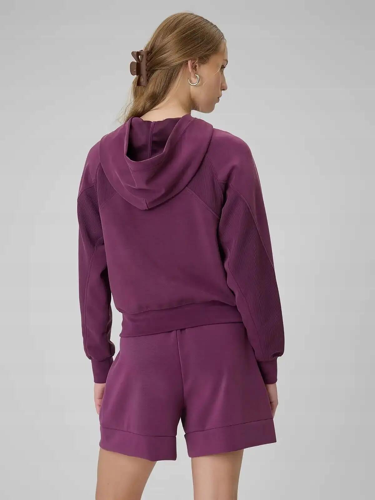 BLUZA DAMSKA DRESOWA 4F ROZPINANA Z KAPTUREM Z MODALEM KOLOR CZERWONY 11/12