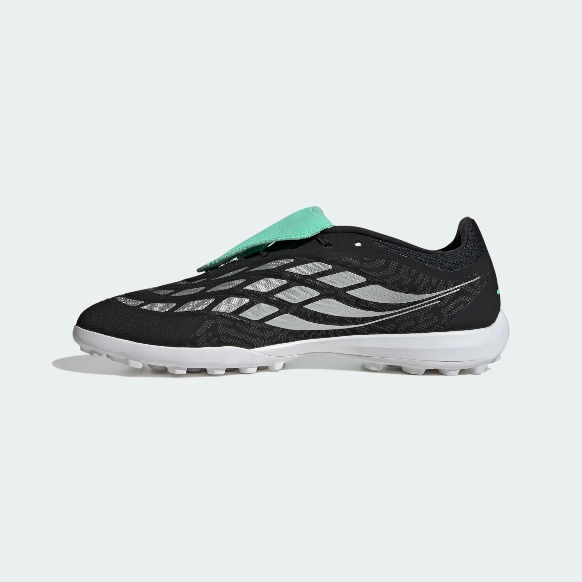Buty piłkarskie z wywijanym językiem na sztuczną murawę Predator League 8/8