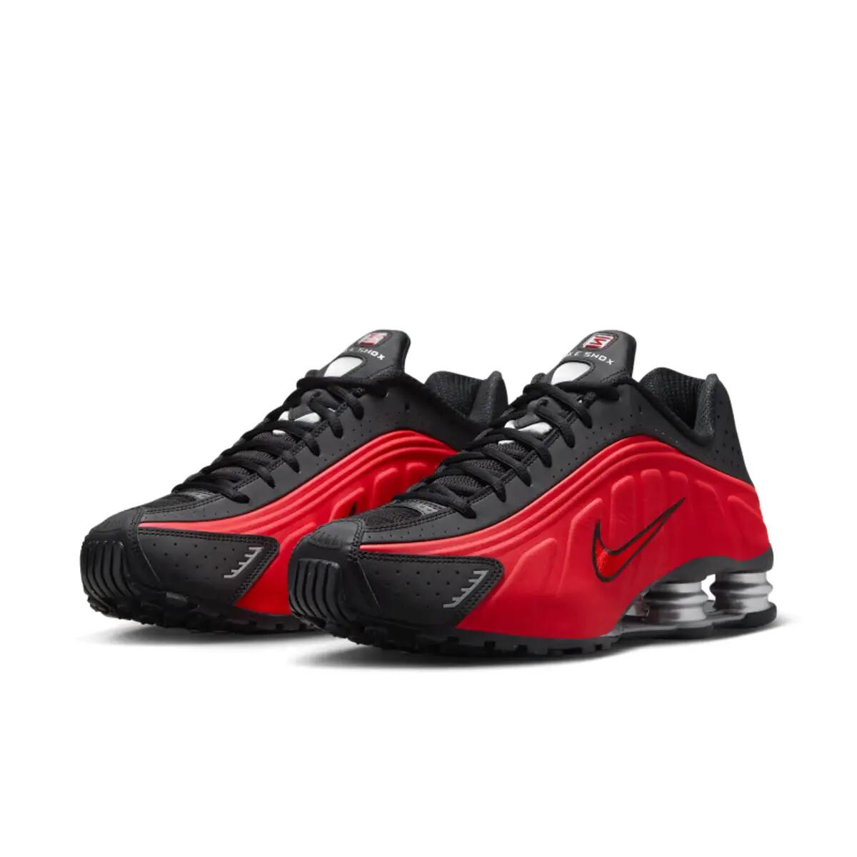Nike Shox R4 University Red Black Metallic Silver 4/6