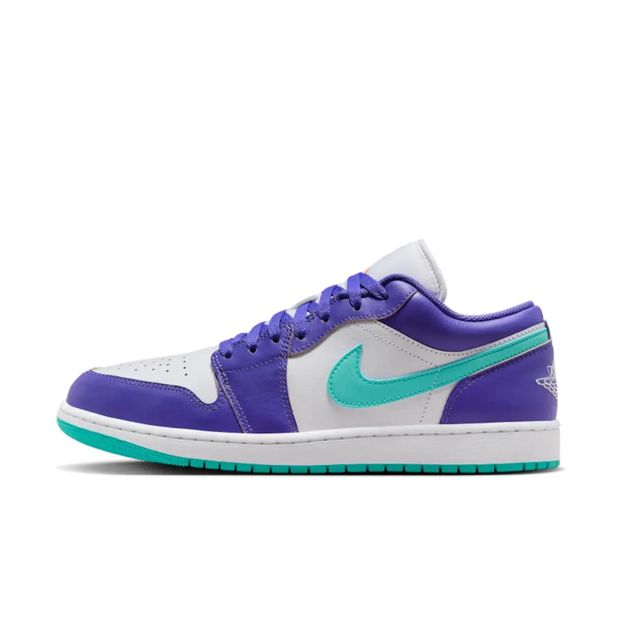 Jordan 1 Low SE Psychic Purple Hyper Jade 3/6