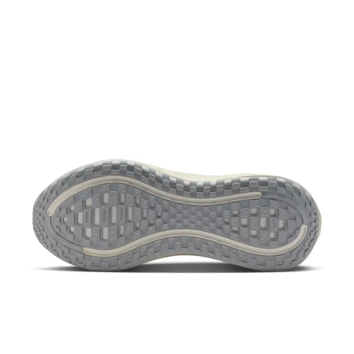 Nike Vomero Plus Running is Mental 2/6