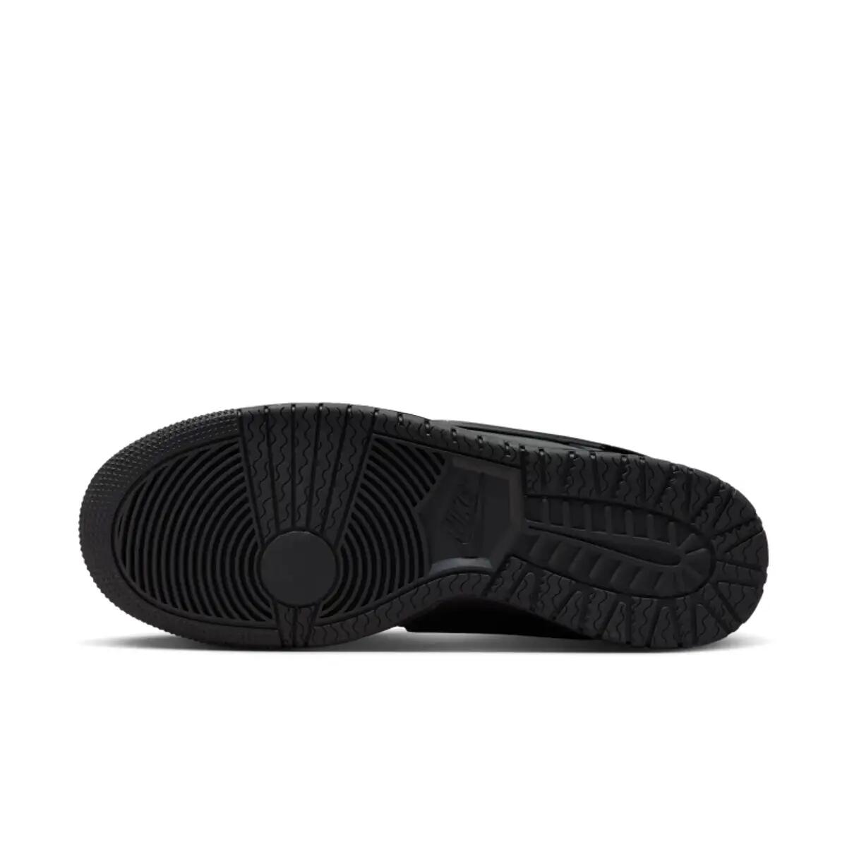 Nike Dunk Low Gore-Tex Triple Black 3/6