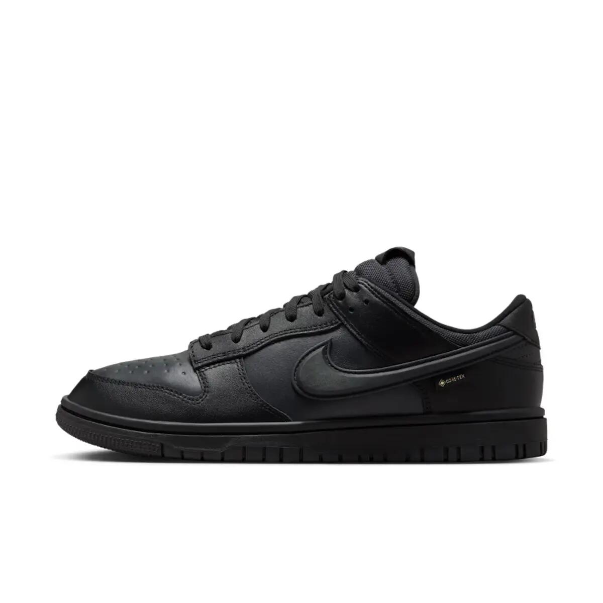 Nike Dunk Low Gore-Tex Triple Black 2/6