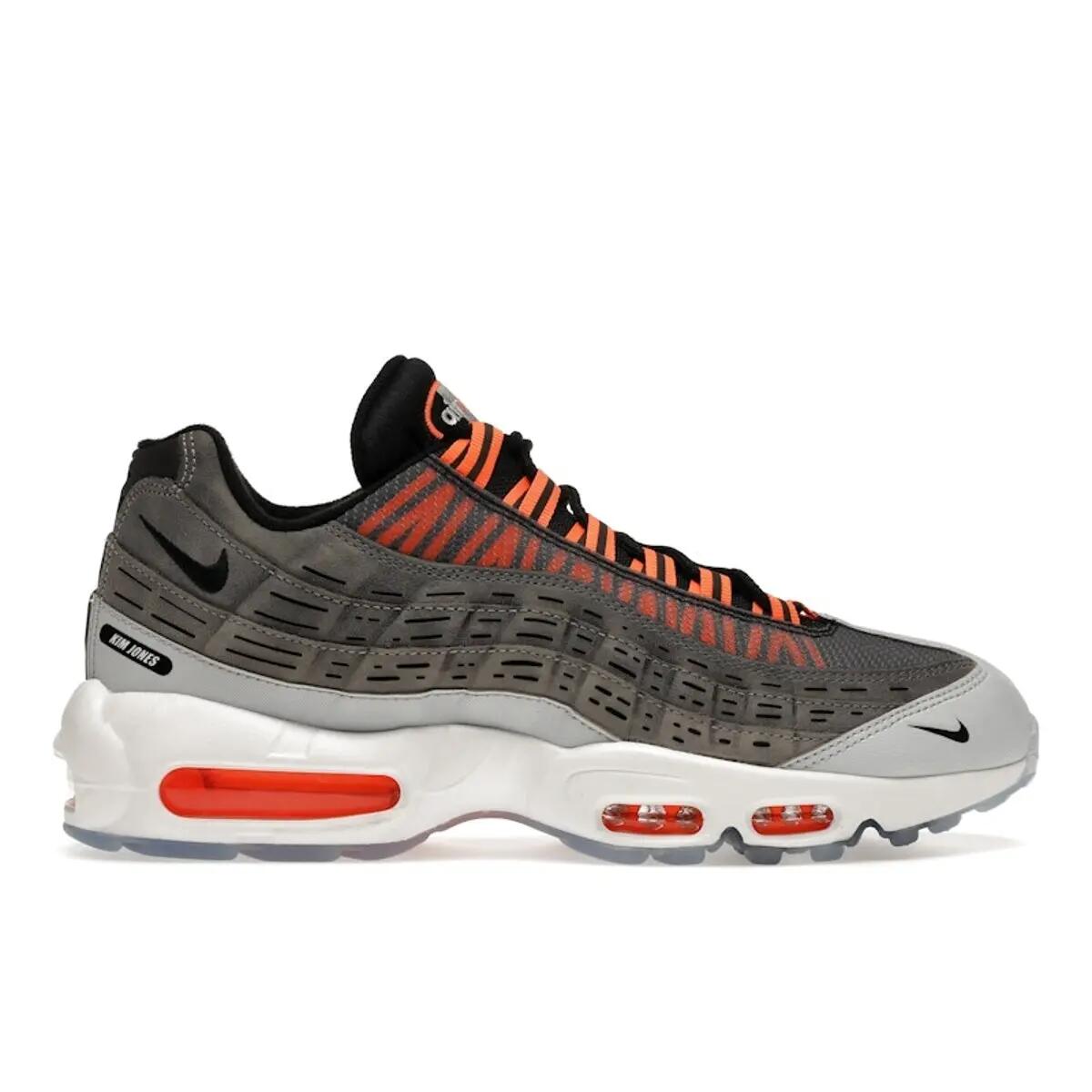 NIKE picture
