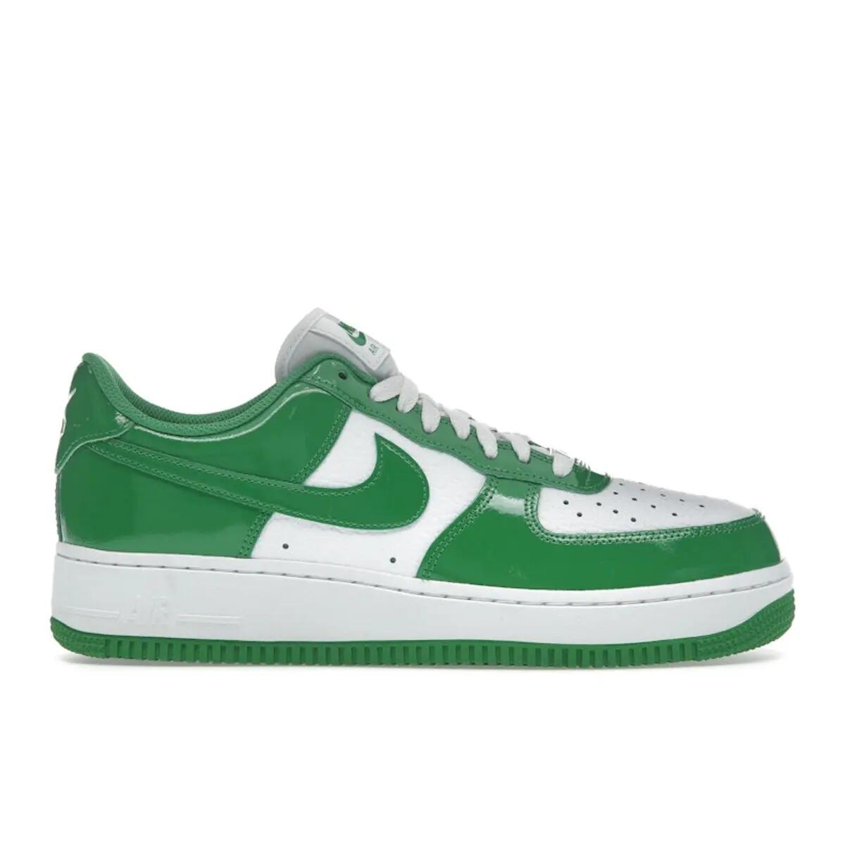 NIKE picture